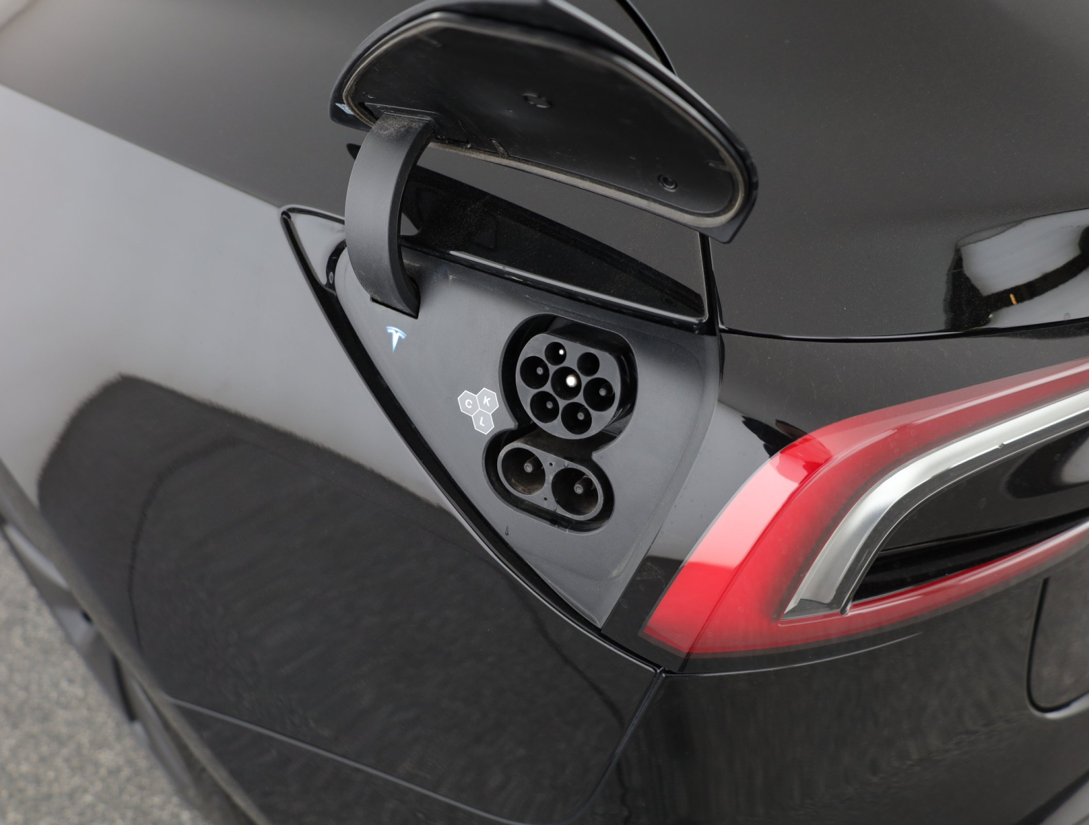 Tesla Model 3 - 2024