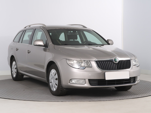 Škoda Superb 2010