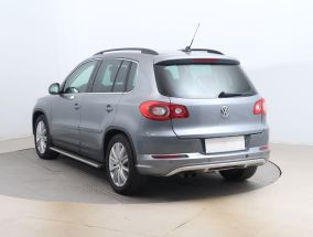 Volkswagen Tiguan - 2009