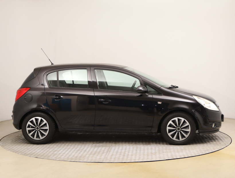 Opel Corsa, 2011