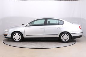 Volkswagen Passat - 2005