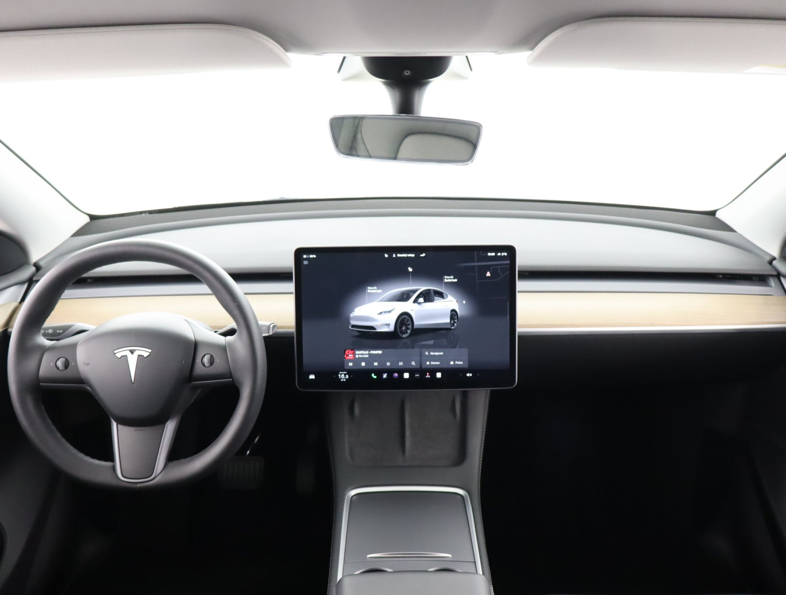 Tesla Model Y - 2022