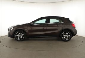 Mercedes-Benz GLA - 2017