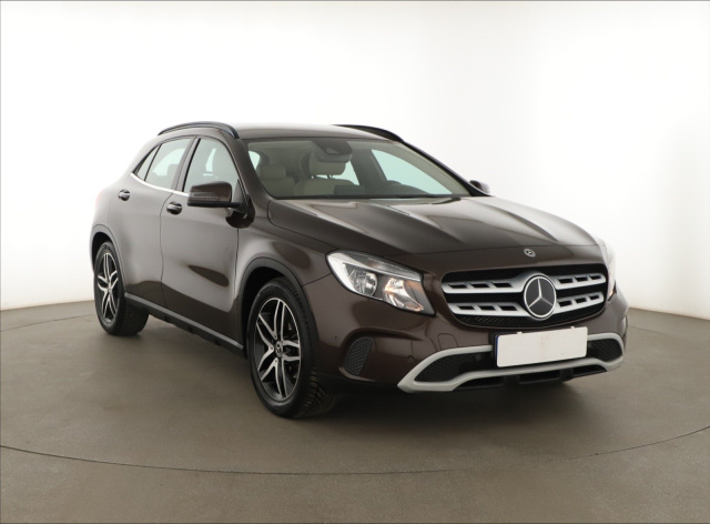 Mercedes-Benz GLA 2017