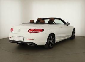 Mercedes-Benz C - 2020