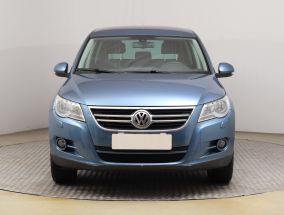 Volkswagen Tiguan - 2011