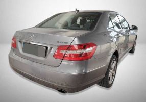 Mercedes-Benz E - 2011