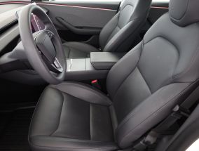 Tesla Model 3 - 2024