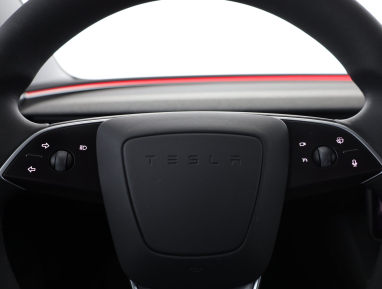 Tesla Model 3 - 2024