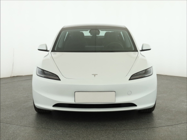 Tesla Model 3 - 2024