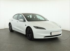 Tesla Model 3 - 2024