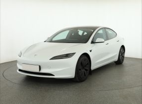 Tesla Model 3 - 2024