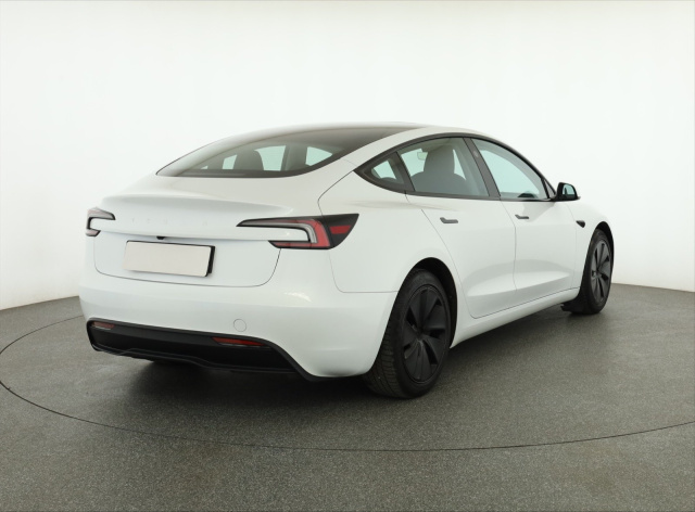 Tesla Model 3 Standard Range LFP