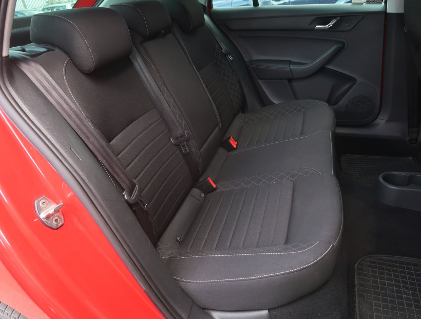 Škoda Rapid Spaceback, 2016