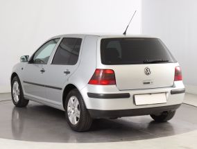Volkswagen Golf - 2002