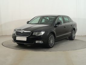 Škoda Superb - 2012