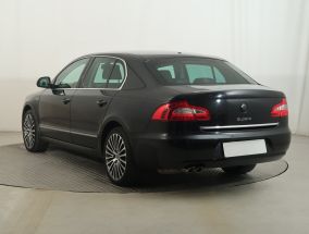 Škoda Superb - 2012