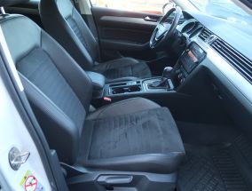 Volkswagen Passat - 2017