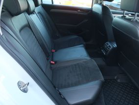 Volkswagen Passat - 2017