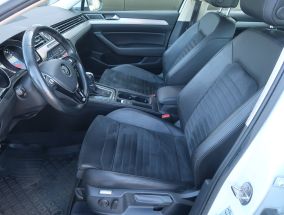 Volkswagen Passat - 2017