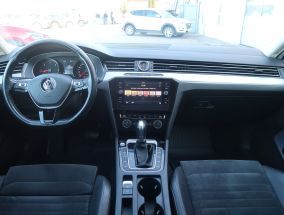 Volkswagen Passat - 2017