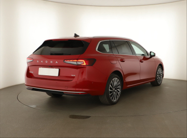 Škoda Superb - 2024