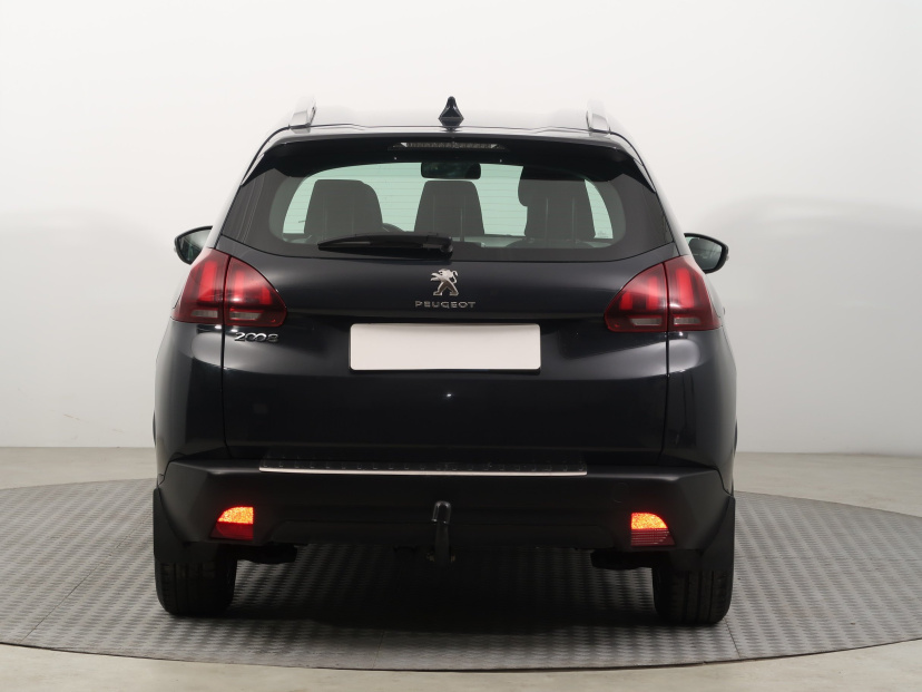 Peugeot 2008, 2019