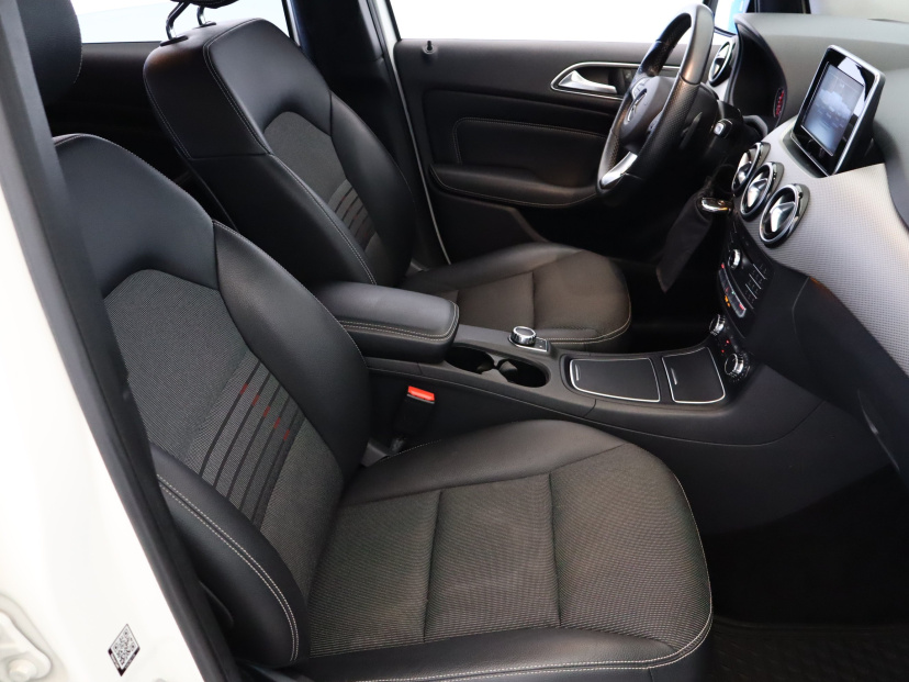 Mercedes-Benz B, 2015