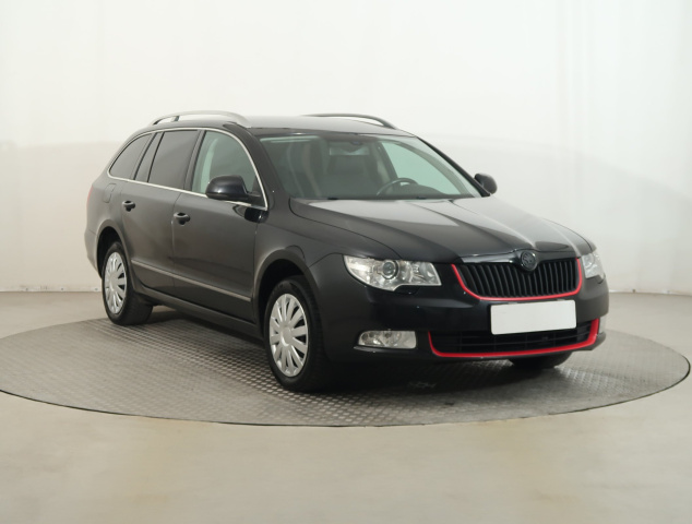 Škoda Superb 2011