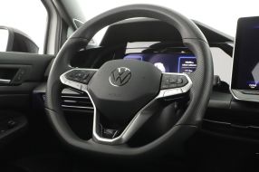 Volkswagen Golf - 2025