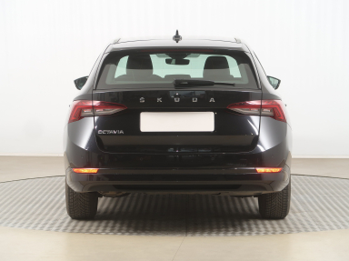 Škoda Octavia - 2024