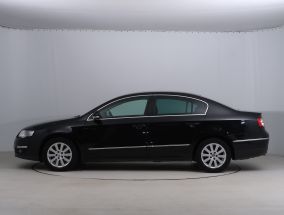 Volkswagen Passat - 2010