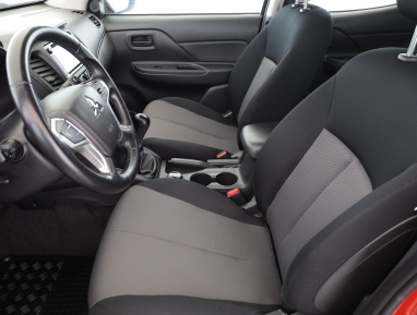 Mitsubishi L200 - 2021