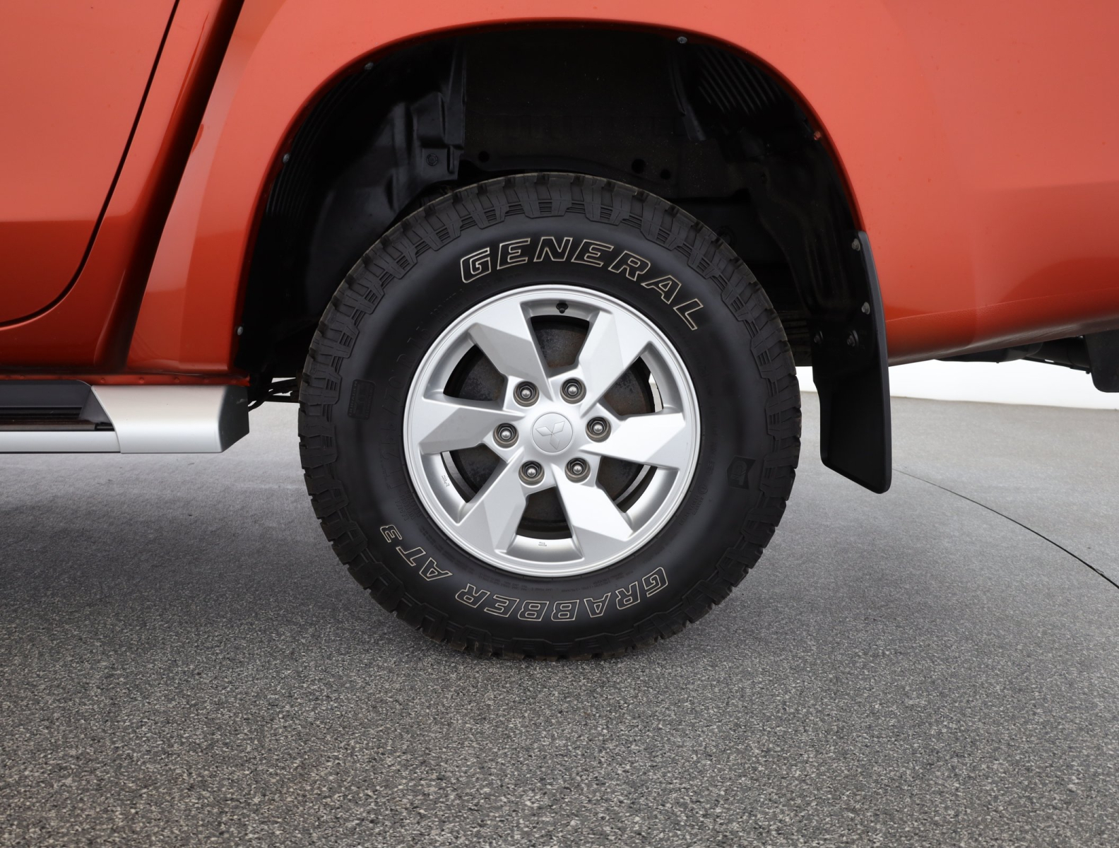 Mitsubishi L200 - 2021