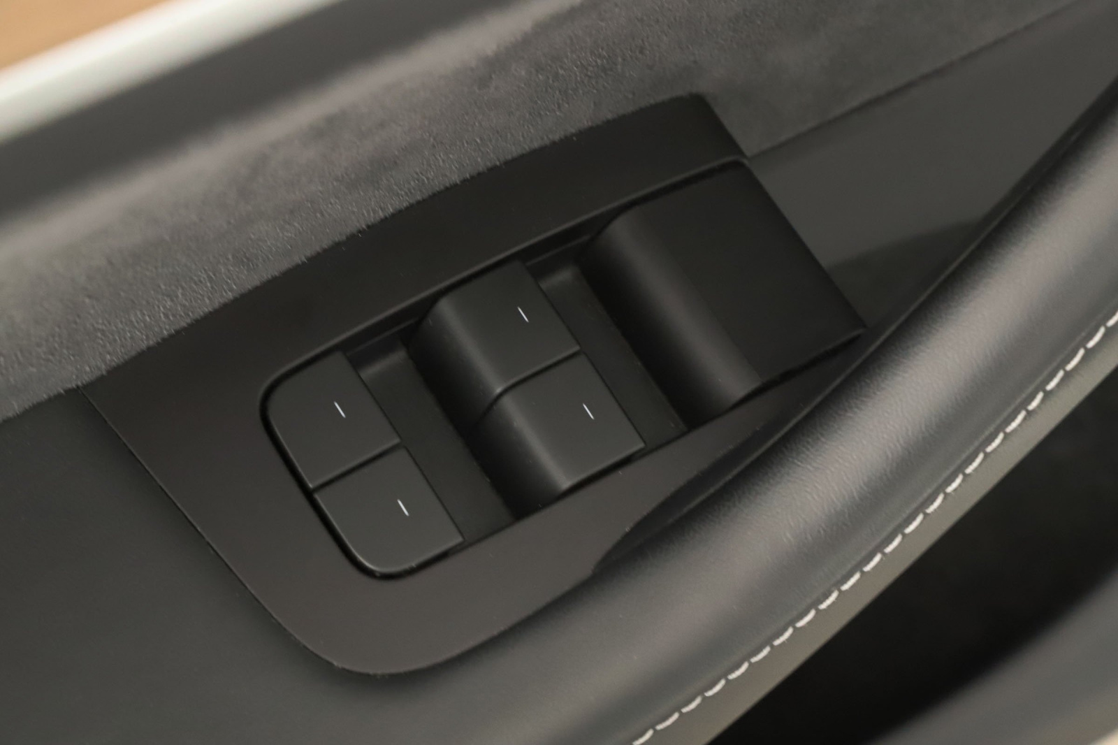 Tesla Model Y Long Range AWD – fotografie 30