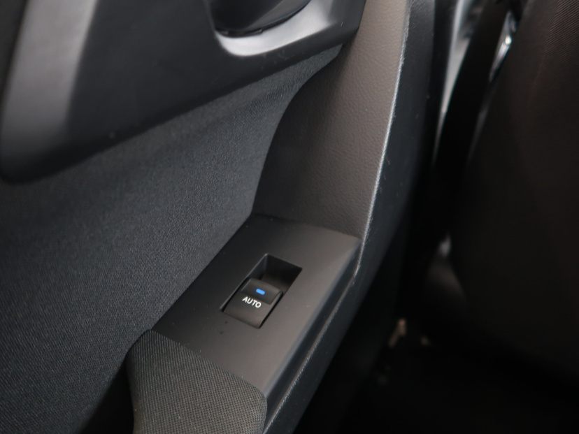 Toyota Auris, 2016