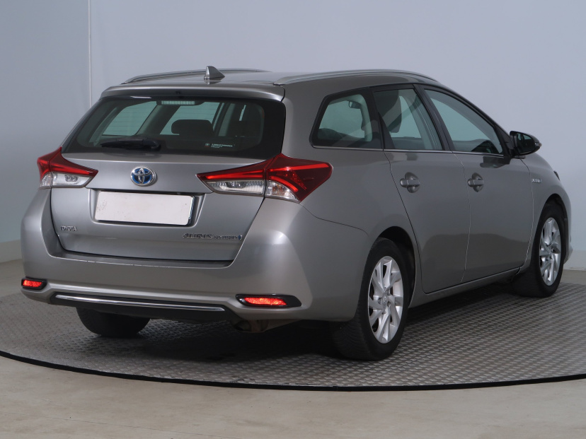 Toyota Auris, 2016