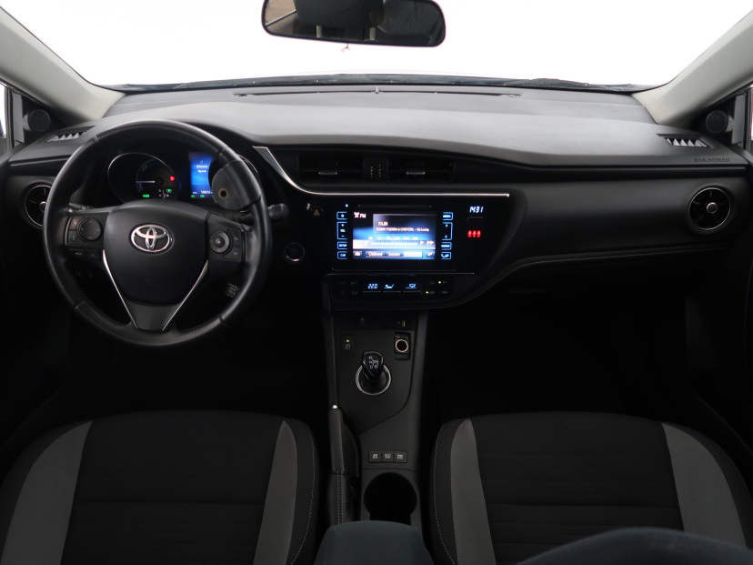 Toyota Auris, 2016