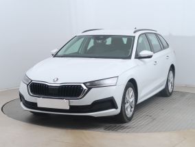 Škoda Octavia - 2023