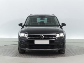 Volkswagen Tiguan - 2021