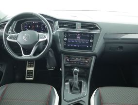 Volkswagen Tiguan - 2021