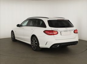 Mercedes-Benz C - 2020