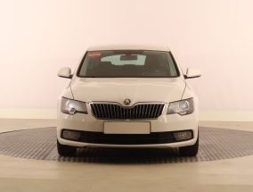 Škoda Superb - 2015