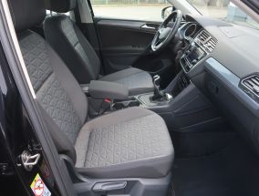 Volkswagen Tiguan - 2021