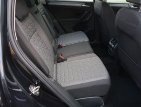 Volkswagen Tiguan - 2021