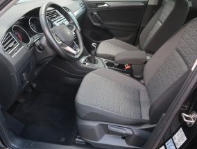 Volkswagen Tiguan - 2021