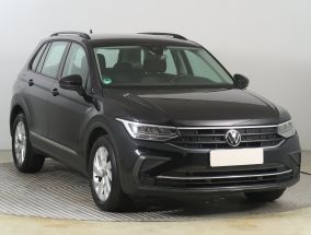 Volkswagen Tiguan - 2021