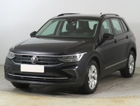 Volkswagen Tiguan - 2021