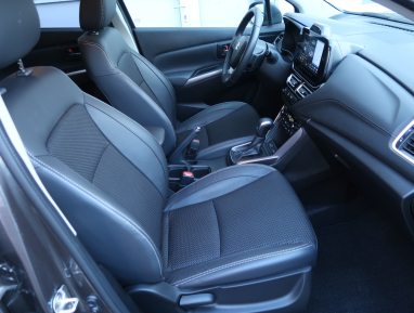 Suzuki SX4 S-Cross - 2025