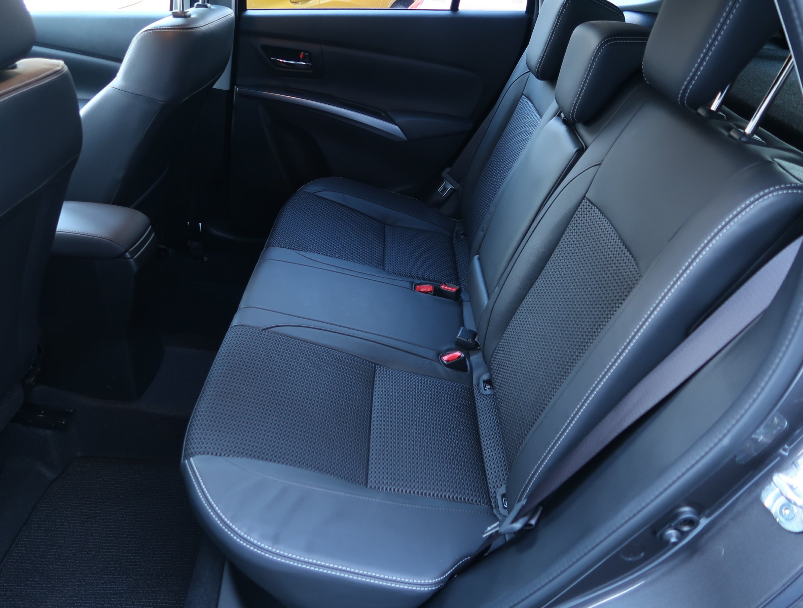 Suzuki SX4 S-Cross - 2025